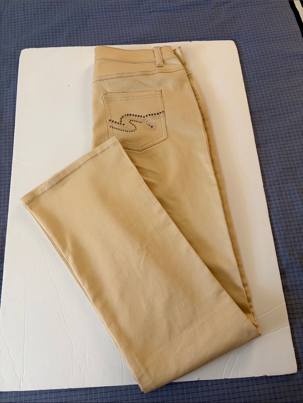 DG2 by Diane Gilman Tan Bootcut Jeans with Tan Rhinestones - NWOT (Never Worn